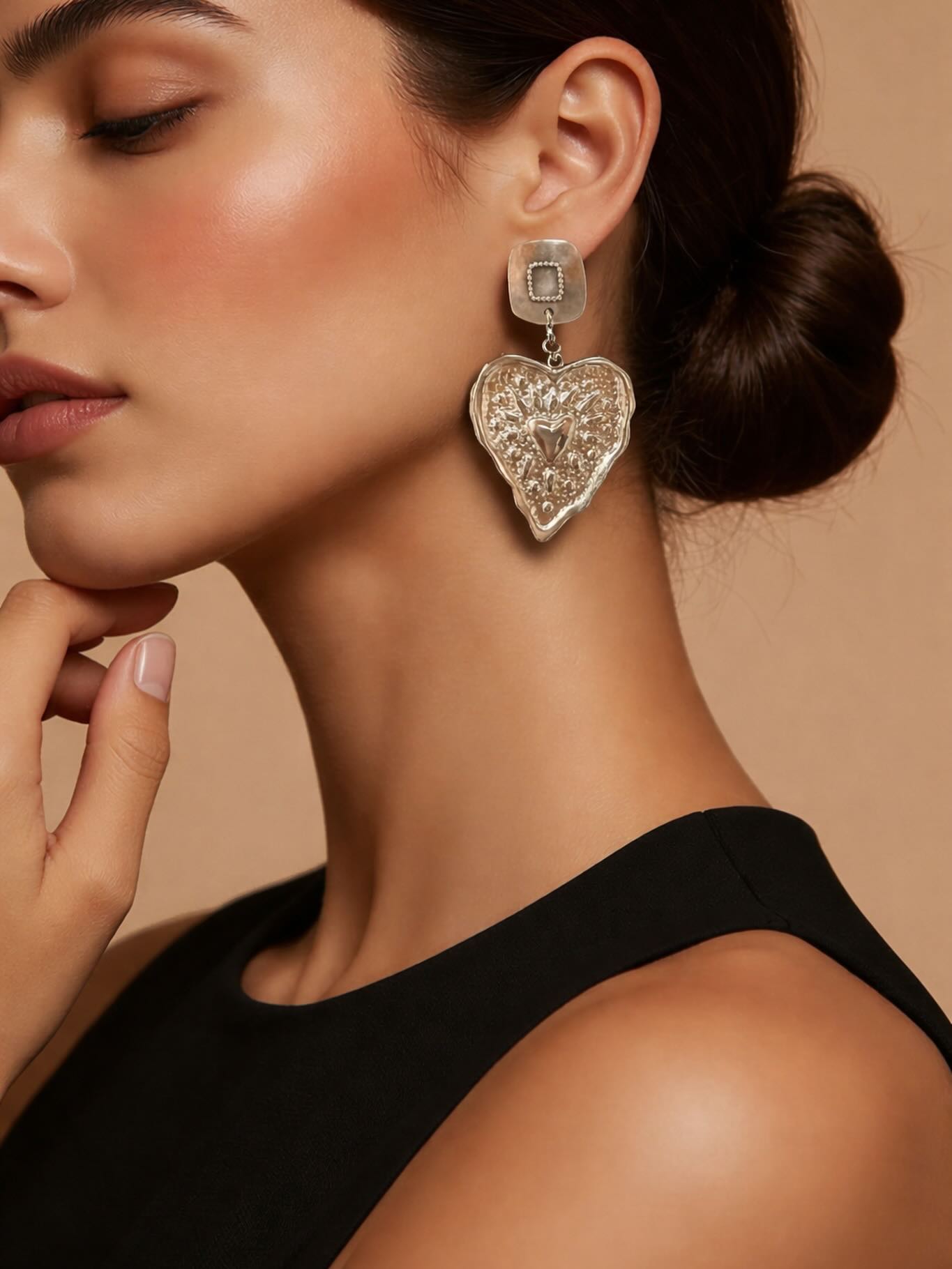 FW collection /2025/26#mariatsaousi_com #mariatsaousi.com#necklace by mariatsaousi.com#newcollection #necklaces handmadejewelry earringssemiprecious stonesmariatsaousi_comearingsbracelets